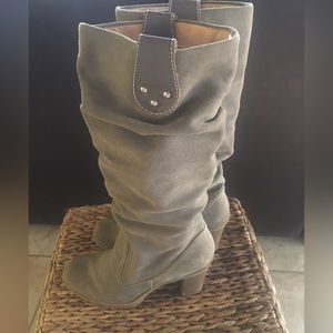 MIA Suede Boots with heels and rubber soles